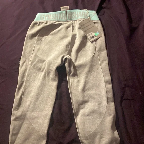 Gymshark crop leggings - Picture 2 of 2